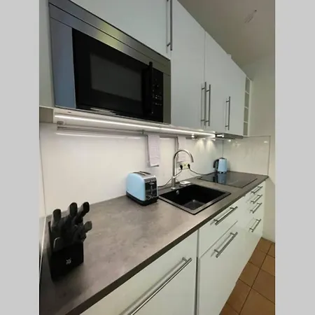 70Qm Wohnung Mit Terrasse Im Herzen Von Koeln Apartament Kolonia
