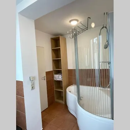 70Qm Wohnung Mit Terrasse Im Herzen Von Koeln Apartament *