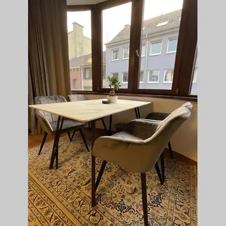 70Qm Wohnung Mit Terrasse Im Herzen Von Koeln *