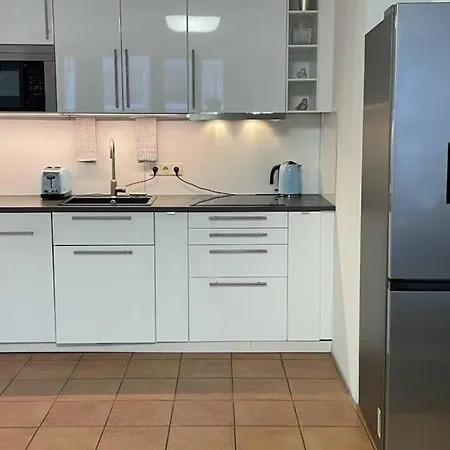 70Qm Wohnung Mit Terrasse Im Herzen Von Koeln